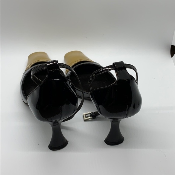 Prada made in Italy patent leather shoes size-37.5 - Picture 4 of 10